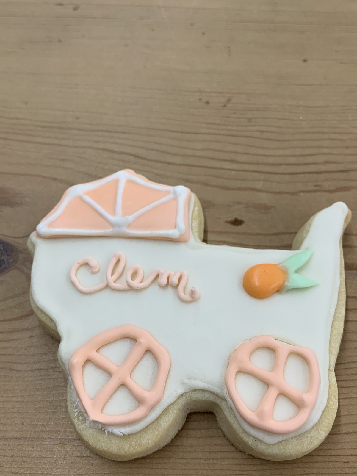 Royal iced cookie